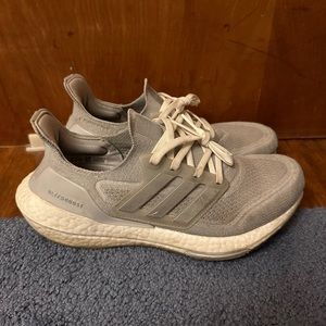 Women’s Ultraboost Light Running Shoes